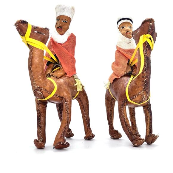 Vtg Handmade Leather Nativity Wisemen on Camels - Picture 10 of 10